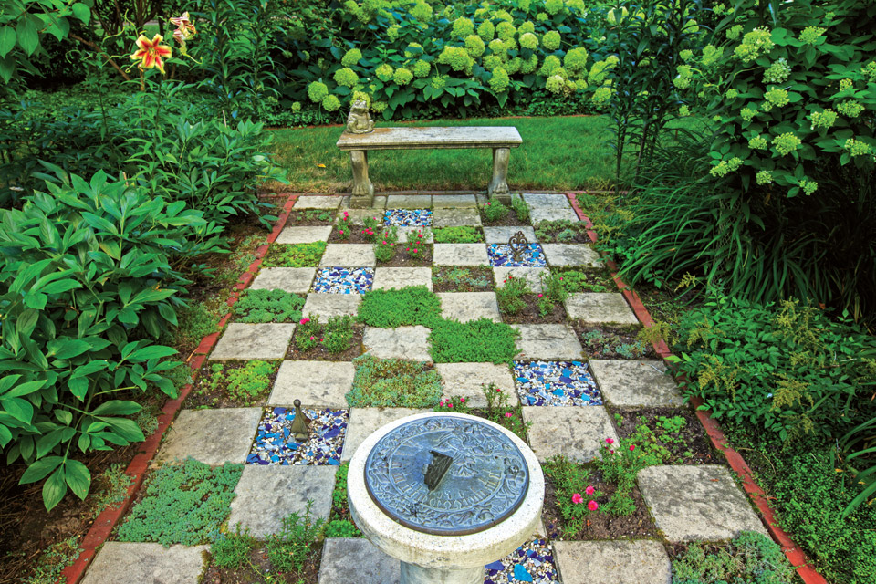 havill-garden-checker-board