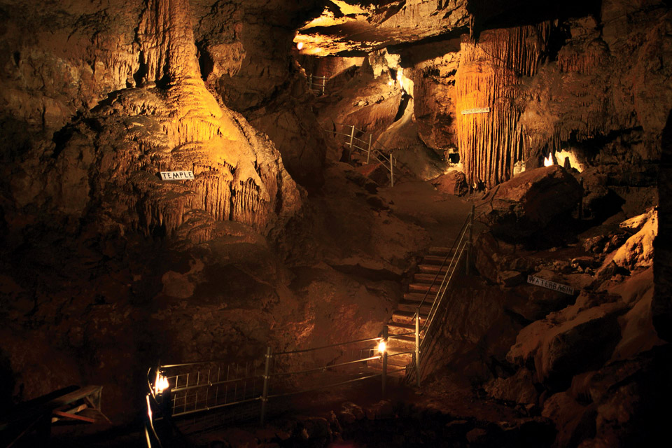 Organ Cave