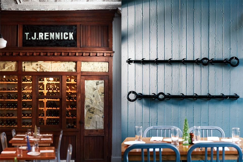 Rennick wine cooler and hooks