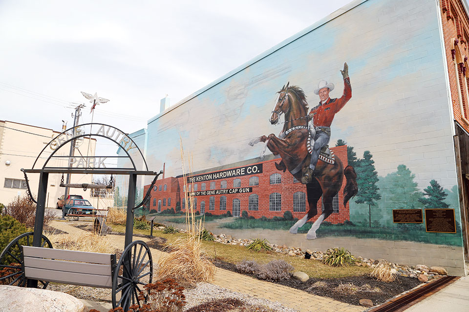 Gene Autry Mural in Kenton