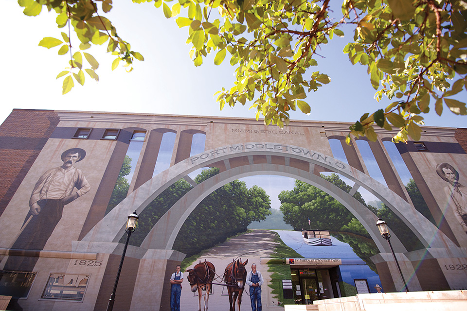 Canal heritage mural in Middletown (photo by Gaylon Wampler)