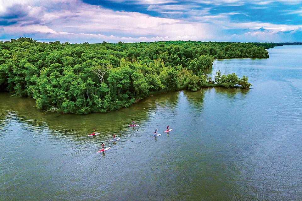 Stand-up paddleboarders on Alum Creek Lake (photo courtesy of Ohio Department of Natural Resources)