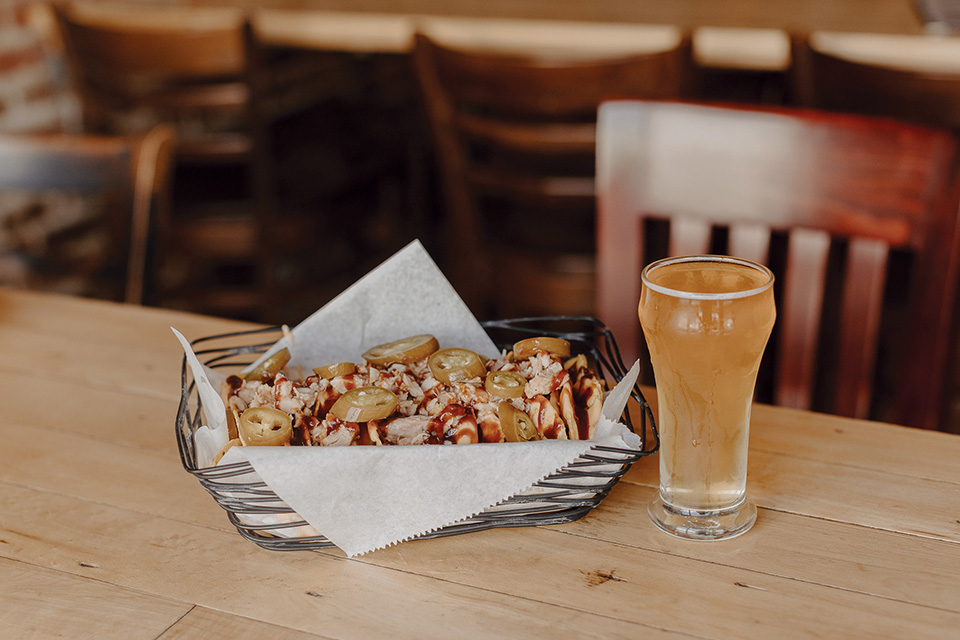 Nachos and beer at Wadsworth Brewing Co. (photo by Kelly Powell)