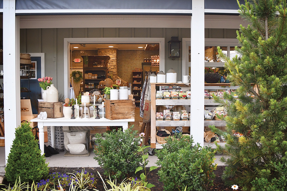 Port Clinton’s Orchard Farm Stand exterior