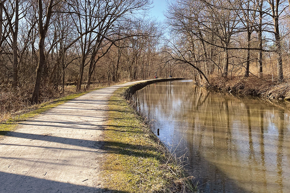 Ohio & Erie Canal Towpath Trail near Canal Fulton (photo by Jim Vickers)