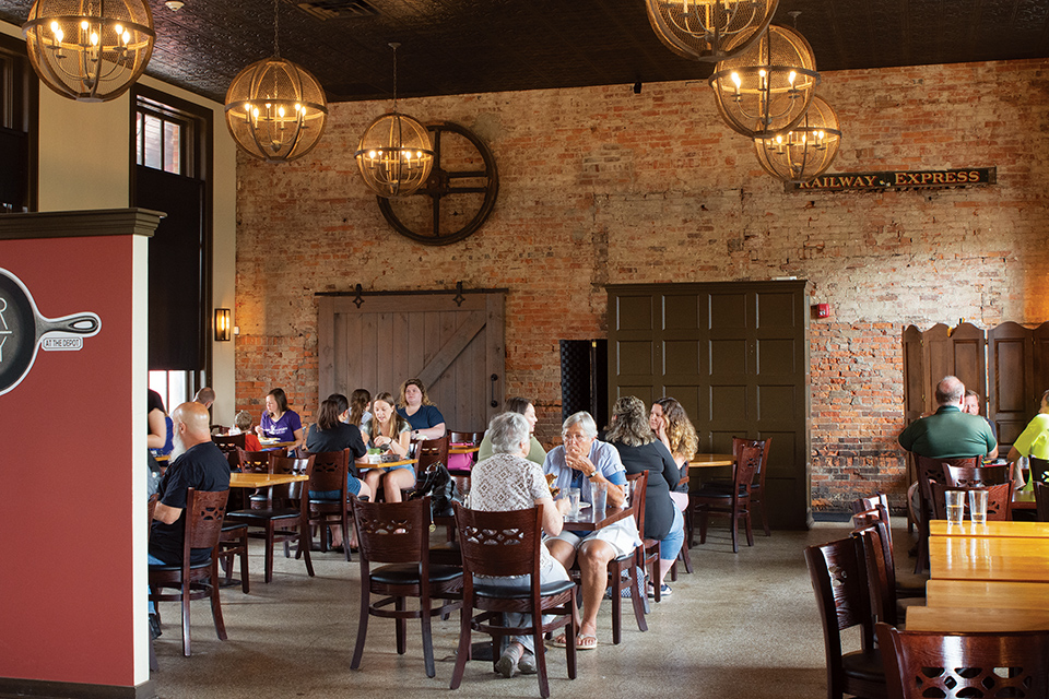 Customers eating at Kent’s Over Easy at the Depot (photo by Rachael Jirousek)