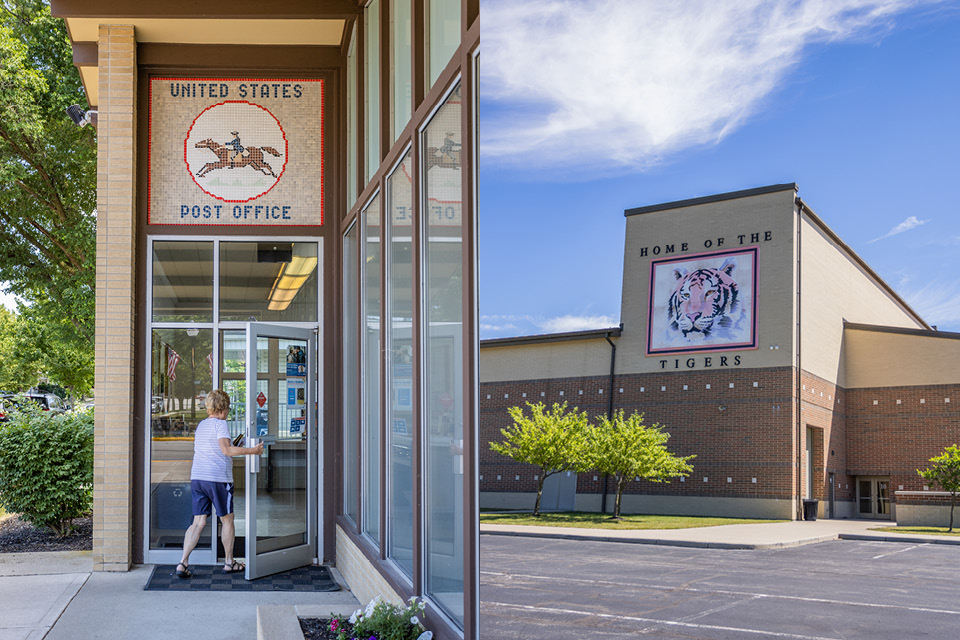 Versailles post office and K-12 public school (photos by Matthew Allen)