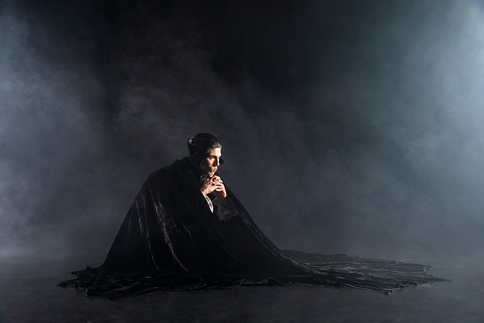 BalletMet presents ”Dracula” in Columbus (photo by Jennifer Zmuda)