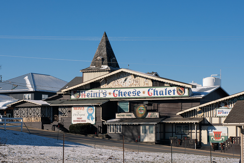 Exterior of Heini’s Cheese Chalet in Millersburg (photo by Rachael Jirousek)