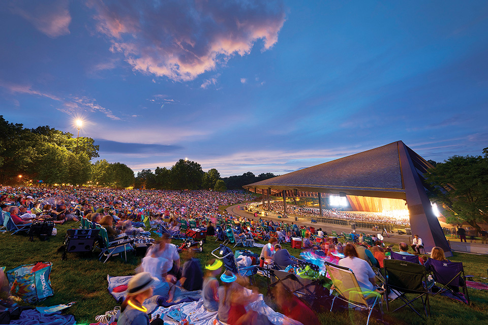 Large crowd at the Blossom Music Festival in Cuyahoga Falls (photo by Roger Mastroianni)