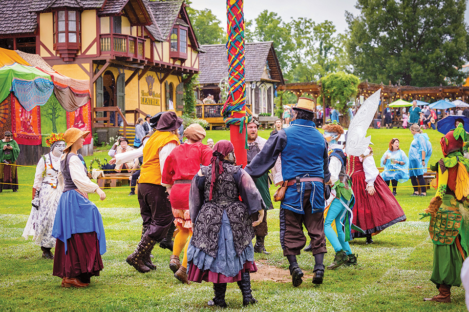 People in costume at the Ohio Renaissance Festival in Waynesville (photo by Logan Rickert for CC-BY-4.0)