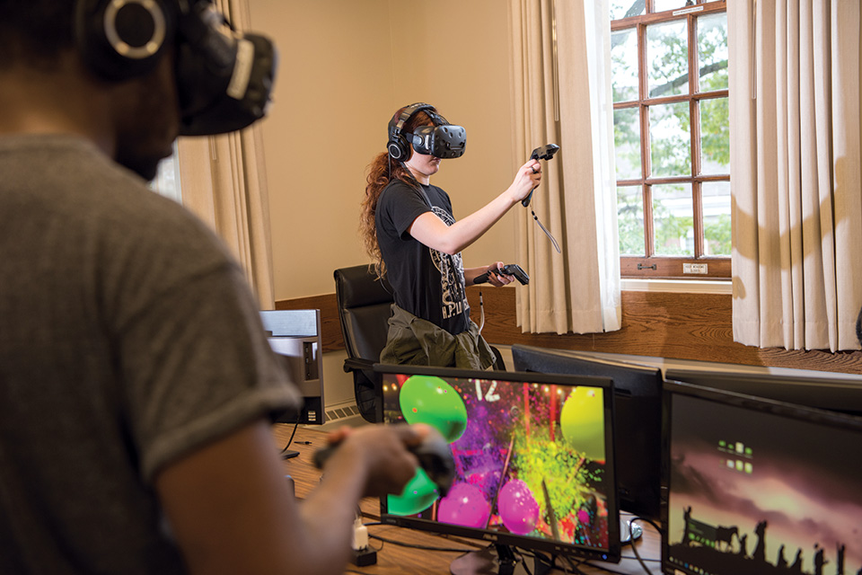 Students in the GRID Lab makerspace at Ohio University (photo by Ben Siegel, courtesy of Ohio University)