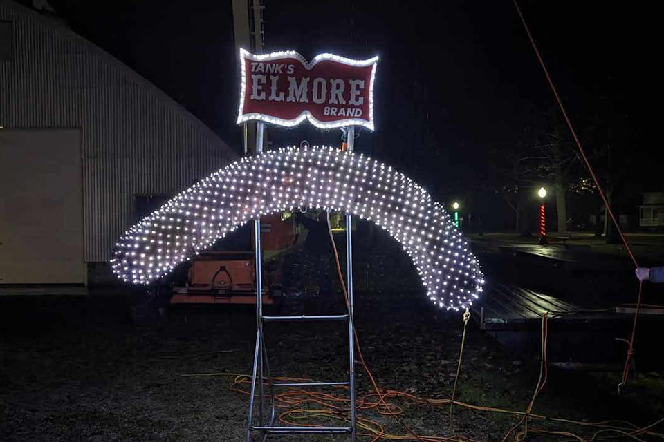 Elmore Sausage Drop (courtesy of Elmore Historical Society)