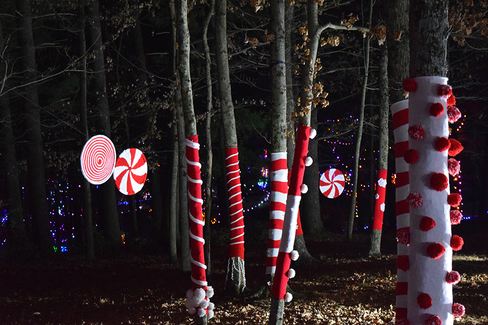 Yarn Bomb at Pyramid Hill Lights (courtesy of Pyramid Hill Sculpture Park & Museum)