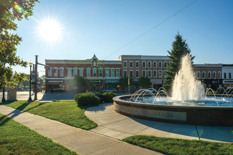 Fountain in downtown Bryan (photo by Doug Hinebaugh)