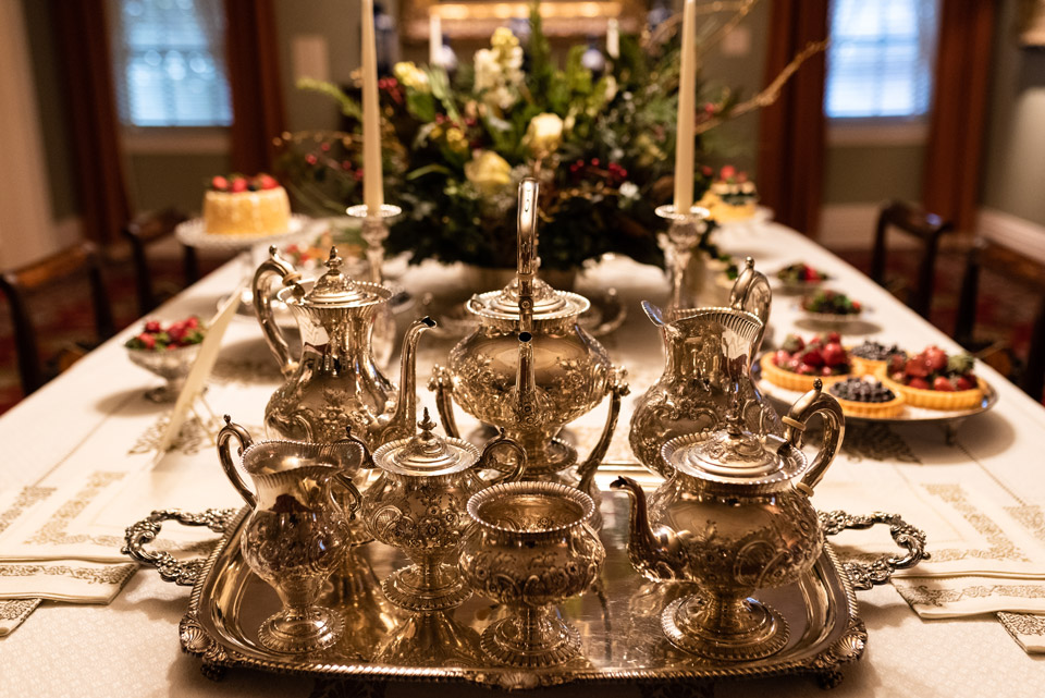 Table display at Taft Museum of Art’s Holidays at the Taft in Cincinnati (photo courtesy of Taft Museum of Art)