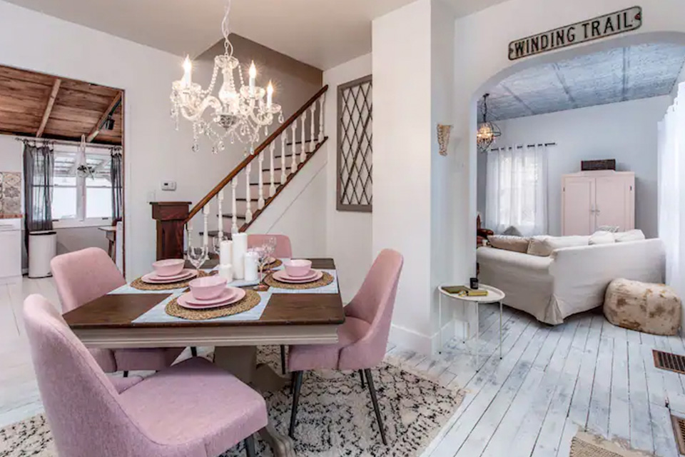 Book a Stay at This Pretty in Pink House in Mount Vernon