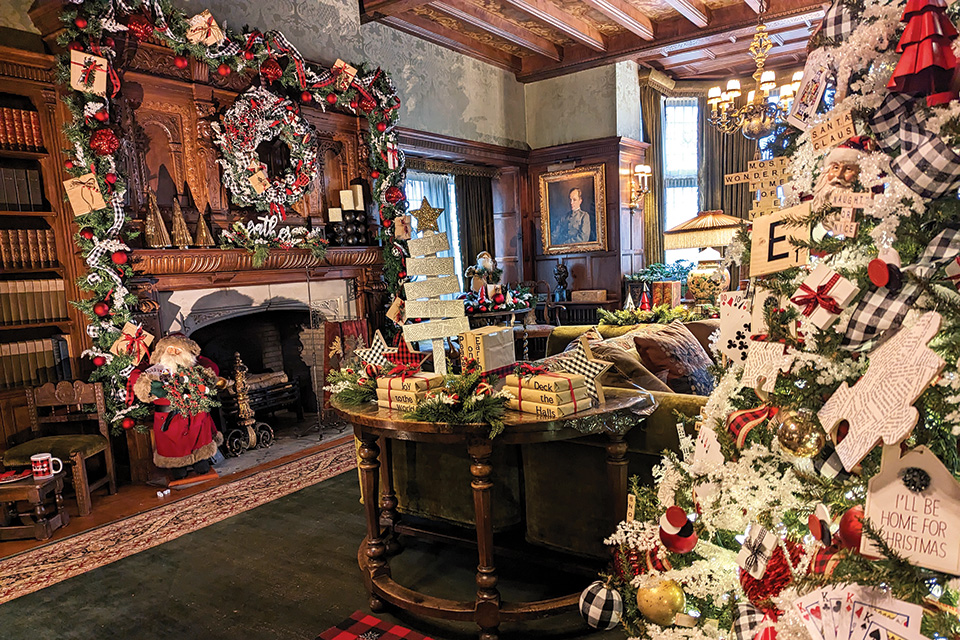Manor House Library at Stan Hywet Hall & Gardens (couretesy of Stan Hywet Hall & Gardens)