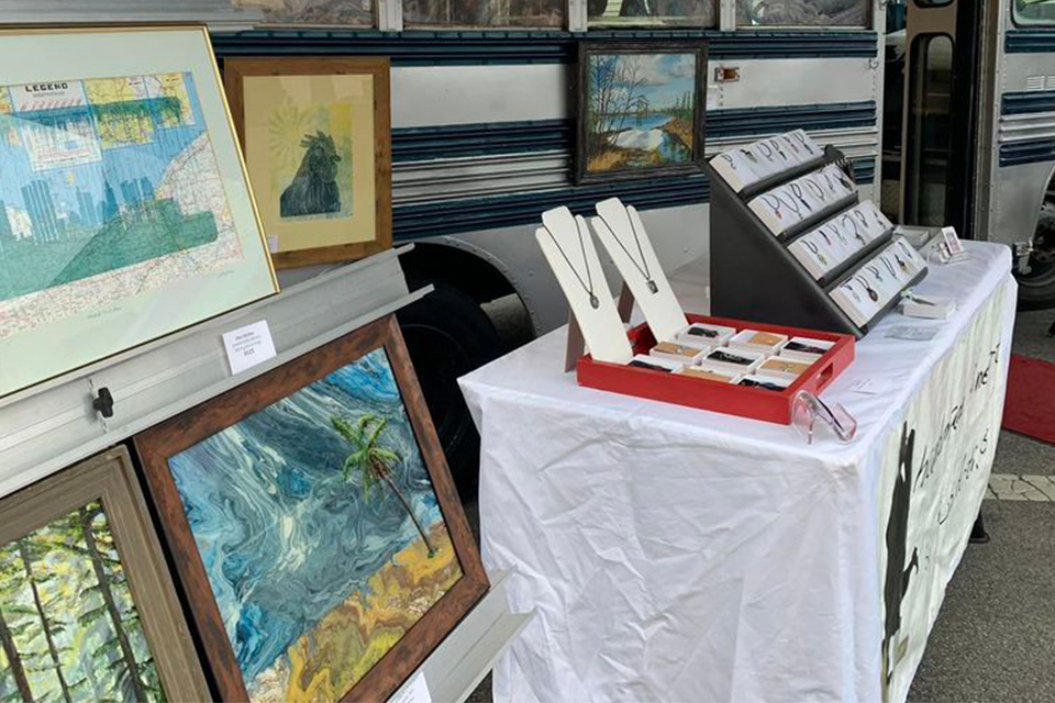 Artie the Art Bus at Art on the Canal (courtesy of Destination Canal Winchester)