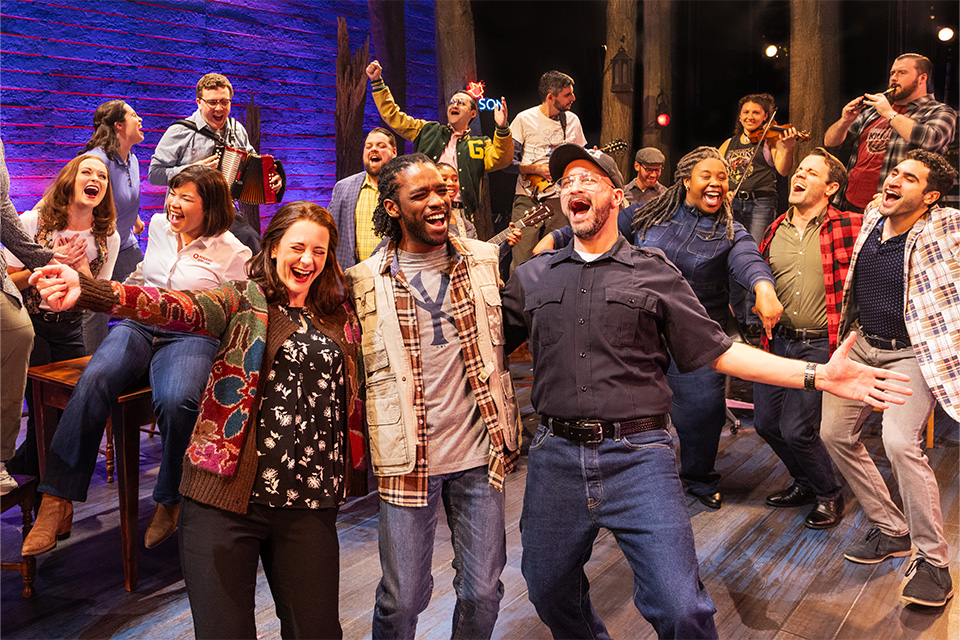 Come From Away (photo by Matthew Murphy for MurphyMade)