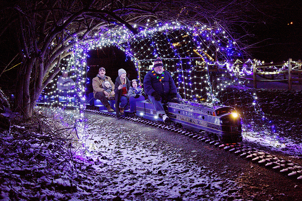 A Carillon Christmas Train Rides (courtesy of Dayton History)