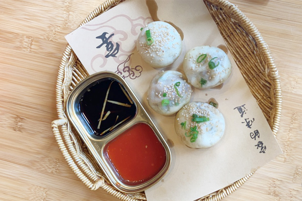 Fried buns and dipping sauces at YYTime in Cleveland (photo by Rachael Jirousek)