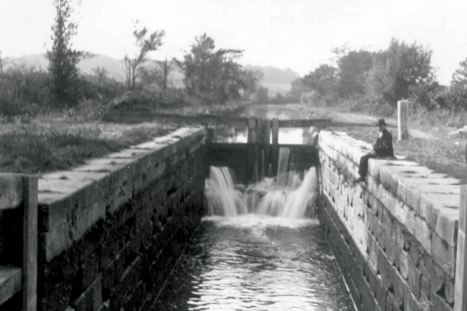 Ohio & Erie Canal lock near Zoar in the late 1800s or early 1900s (photo courtesy of Ohio History Connection)