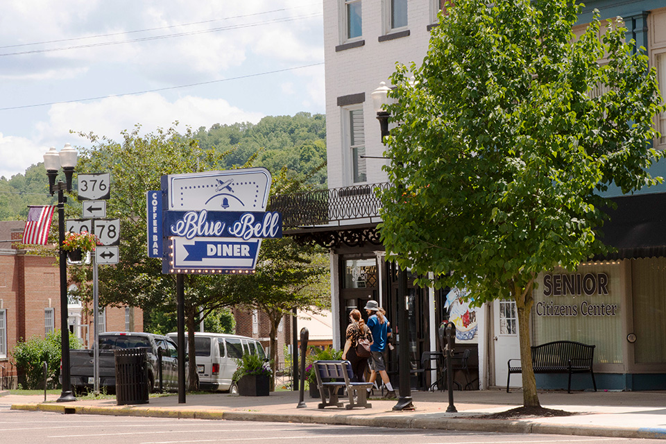 Exterior of the Blue Bell Diner in McConnelsville (photo by Rachael Jirousek)