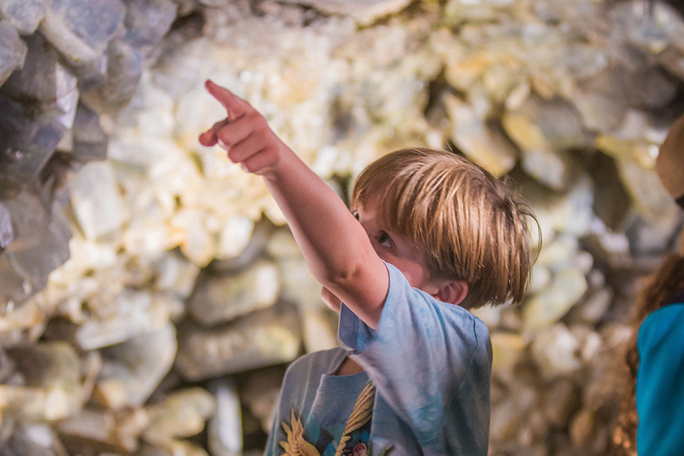 Child at Crystal Cave on Lake Erie’s South Bass Island (photo by Laura Watilo Blake)