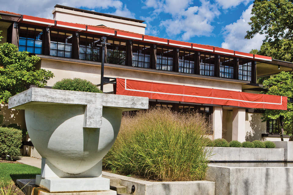 Exterior of the Frank Lloyd Wright-designed Westcott House in Springfield, Ohio (photo by Rod Hatfield)