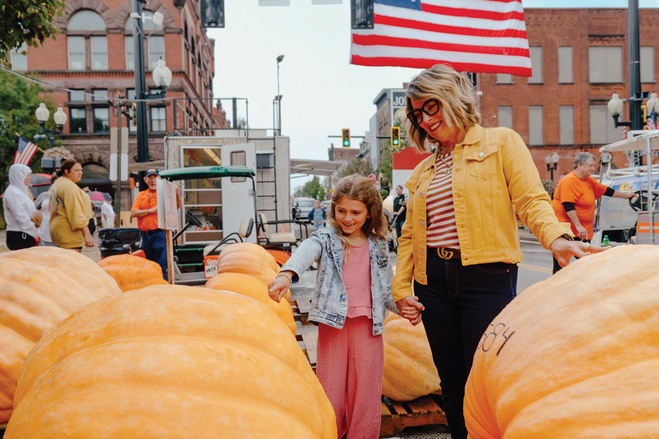 A woman and girl at the Barnesville Pumpkin Festival (photo by Megan Leigh Barnard)