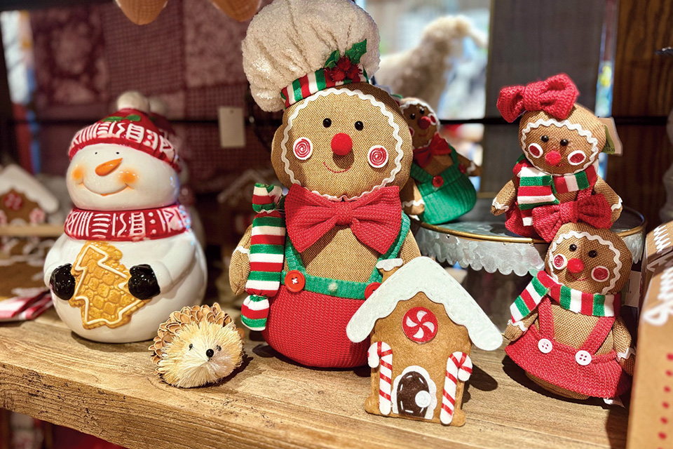 Gingerbread people and snowman at Dutch Valley Gifts in Sugarcreek (photo courtesy of Dutchman Hospitality) Gingerbread people and snowman at Dutch Valley Gifts in Sugarcreek (photo courtesy of Dutchman Hospitality)