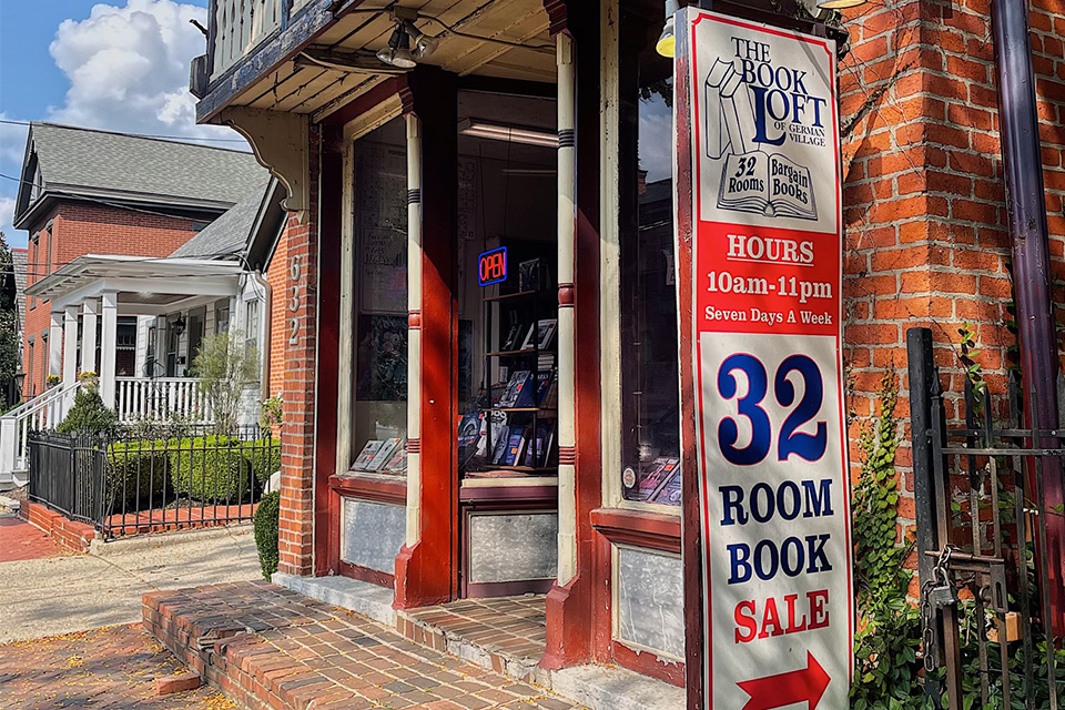 The Book Loft (Kelly Powell)