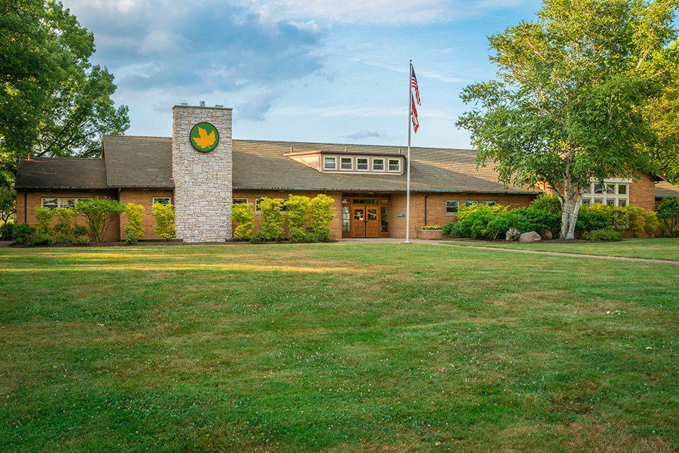 Exterior of Goodyear Heights Lodge at Wingfoot Lake State Park (photo by Lee Hawkins)