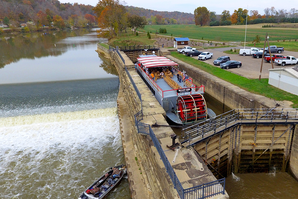 Valley Gem Sternwheeler in Beverly’s Lock 4 for Celebrating 180 Years on the Muskingum River (photo courtesy of Ohio Department of Natural Resources)