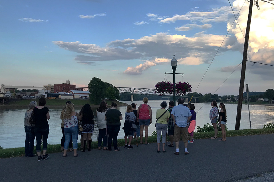 Participatngs on a Hidden Marietta Ghost Tour (photo courtesy of Hidden Marietta Ghost Tour)