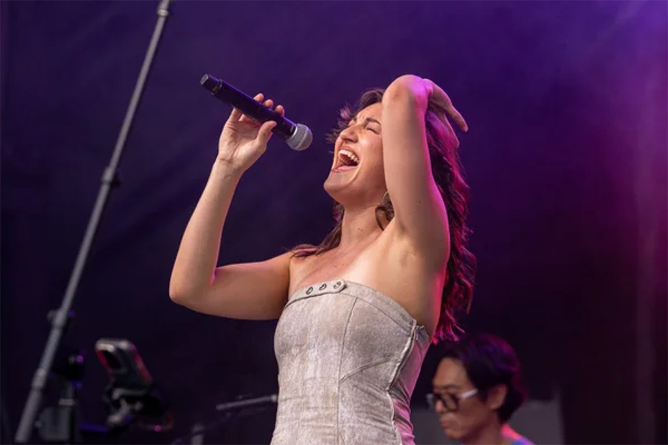 Megan Paulett at Fort Steuben Summer Concert Series in Steubenville (photo courtesy of Historic Fort Steuben)