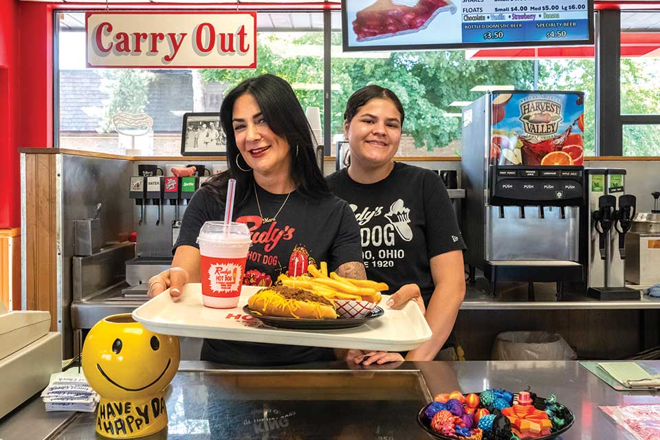Employees with meal at Rudy’s Hot Dog in Toledo (photo by Doug Hinebaugh)