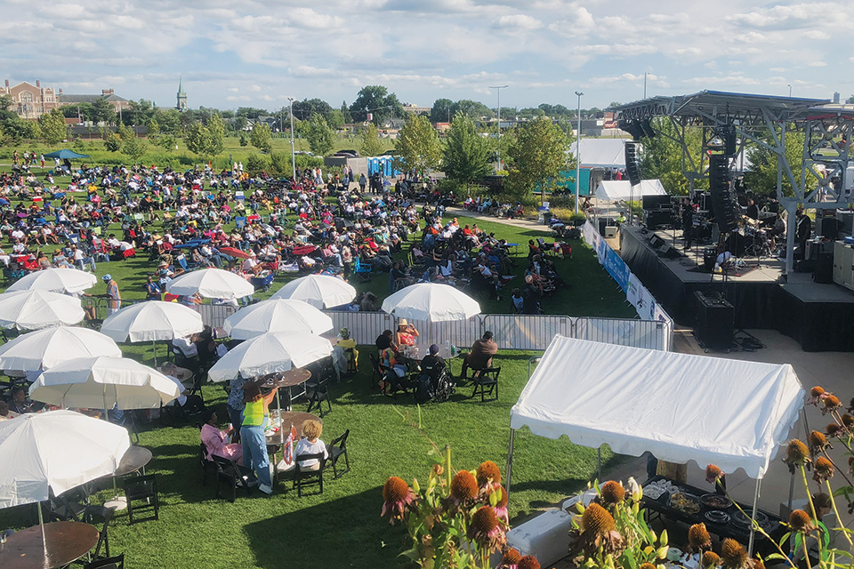 Crowds at Glass City Jazz Fest in Toledo (photo courtesy of Glass City Jazz Fest)