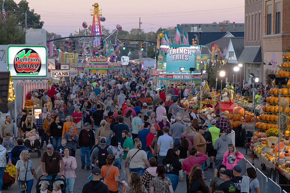 Crowd in the evening at Circleville Pumpkin Festival (photo by Joe Bocook)