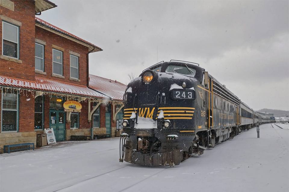 Elkins-Winter-Special-scaled